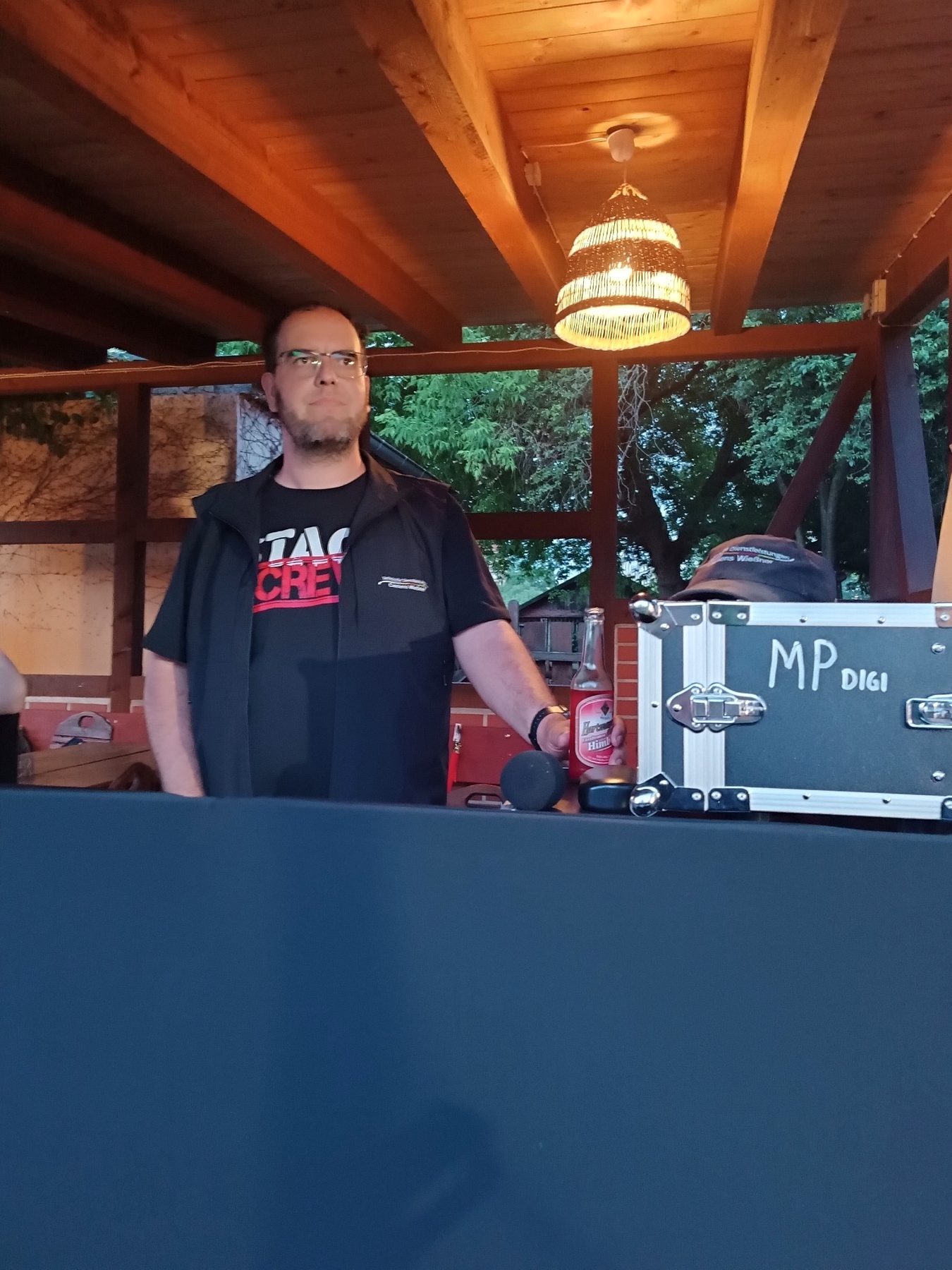 Clemens Wießner am Technikplatz bei Flora trifft Horst